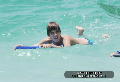 Justin bieber na plaży - aaaaa_3.jpg