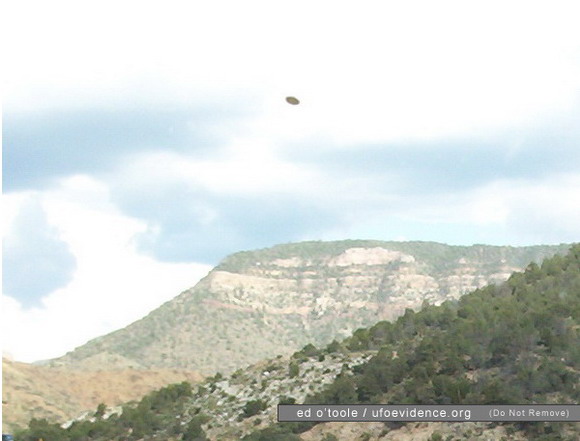 TAJEMNICE UFO - August 6, 2005  -  Salt River Canyon, Arizona, USA.jpg