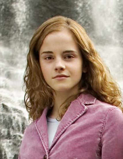 Emma Watson - yghjkl.jpeg