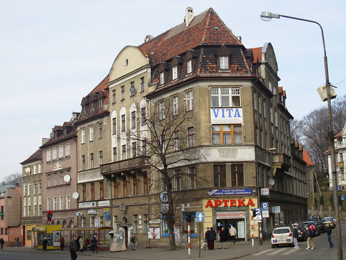  Moje miasto Wałbrzych - Apteka Plac Grunwaldzki.jpg
