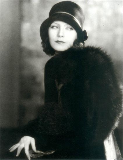 Louise Ruth Harriet - louise ruth harriet 1927 greta garbo love b fb.jpg