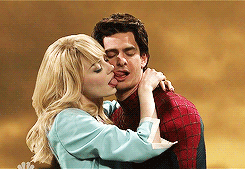 Peter Parker  Gwen Stacy Niesamowity Spider-Man - tumblr_n52e1zWcA31qeekseo2_250.gif