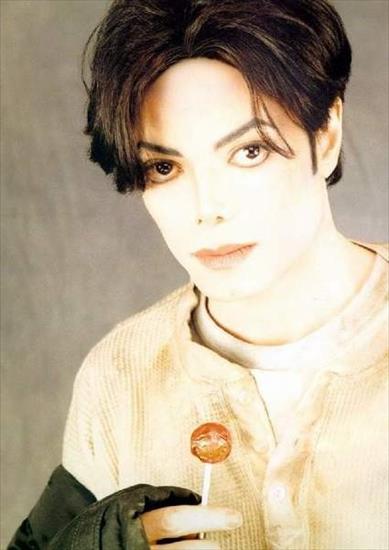 Michael Jackson - 1286124393.jpg