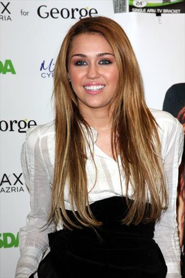 Miley Cyrus - k608_3.jpg