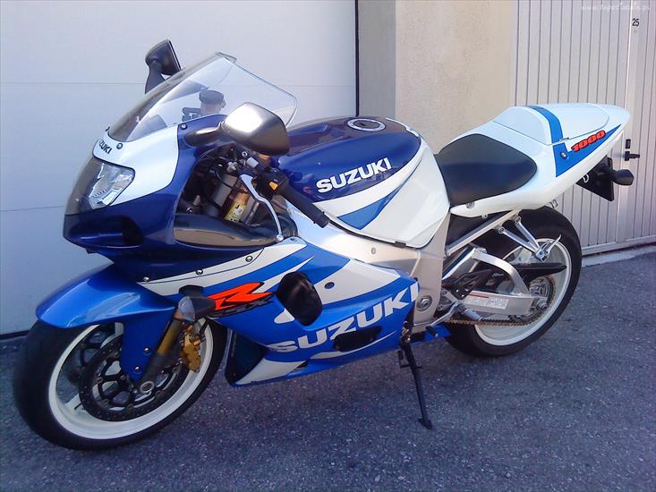 Motocykle - 61965_suzuki_gsxr_1000_k1.jpg
