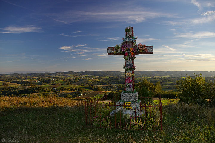 krzyże polskie - na wzgórzu.jpg