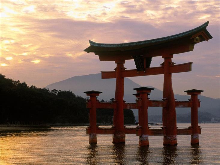 JAPONIA 1 - Miyajima Shrine at Sunset, Miyajima, Japan.jpg