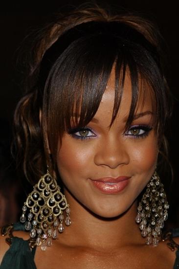 Rihanna - --Rihanna--.jpeg