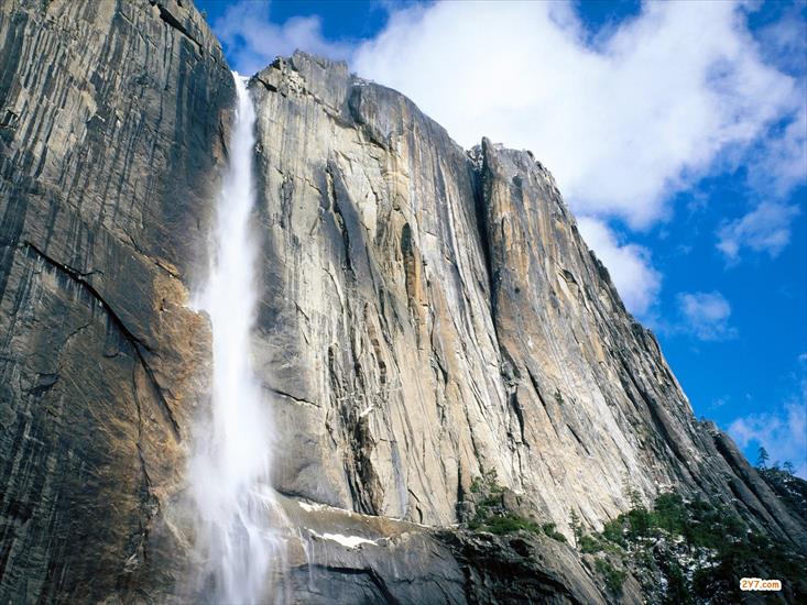 34 Waterfalls Wallpapers  zip - Upper Yosemite Falls, Yosemite National Park, California.jpg