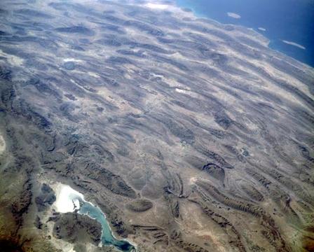 Ziemia z kosmosu - góry zagros w iranie-u góry zat.perska.jpg