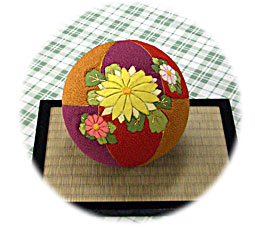 KIMEKOMI-japońska sztuka rękodzieła-kule i lalki - 040909kotobukimari.jpg