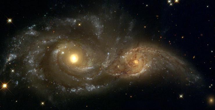 Teleskop Hubblea - opo9941a.tif