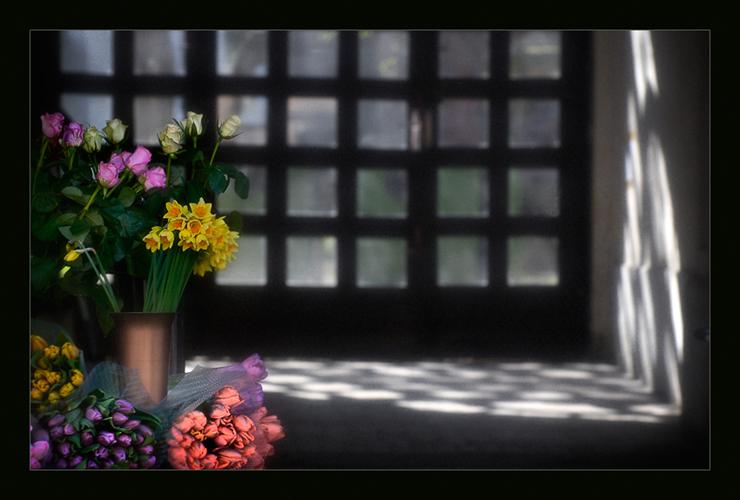 Bukiety kwiatów w wazonach,koszach - 1831681.jpg