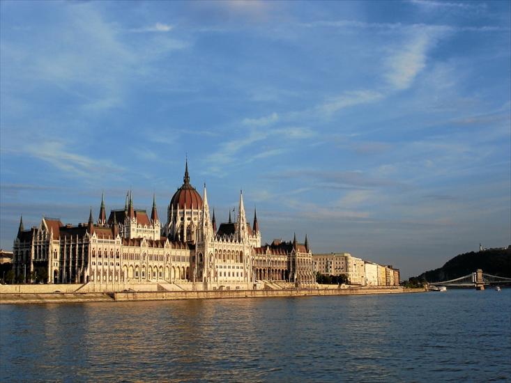 Budynek parlamentu w Budapeszcie - budynek_parlamentu_w_budapeszcie02.jpg