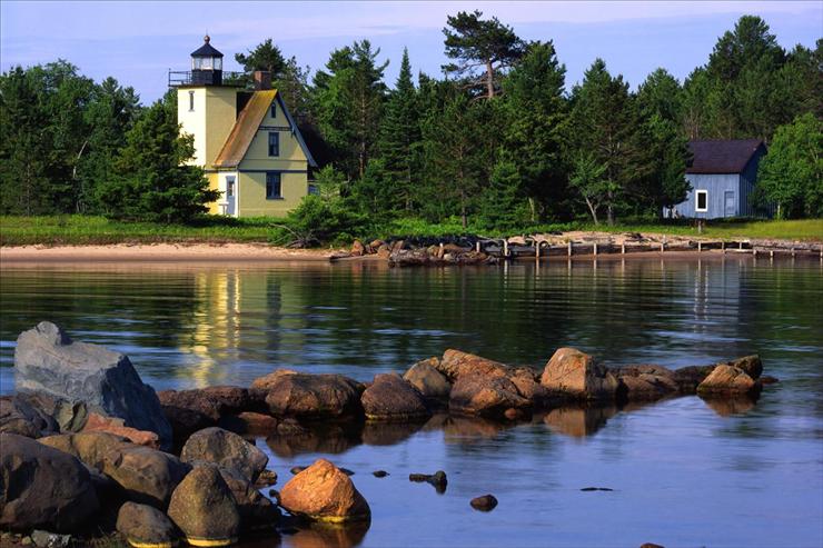 Webshots Collections - Bette Grise Lighthouse, Lake Superior, Upper Peninsula, Michigan  Willard Clay.jpg