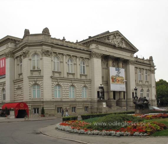 Zamki,Pałace - Warszawa - Galeria  Zachęta.jpg
