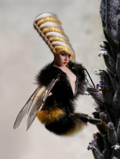 Bzzyy - Miss-bee-hive.jpg