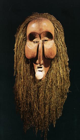 Art Africain - 1801-1900 Masque Suku, bois et fibres vegetales, Zaire Mask Suku, wood and vegetable fibers, Zaire.jpg