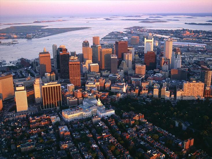 Tapetki - Aerial View of Downtown Boston, Massachusetts.jpg